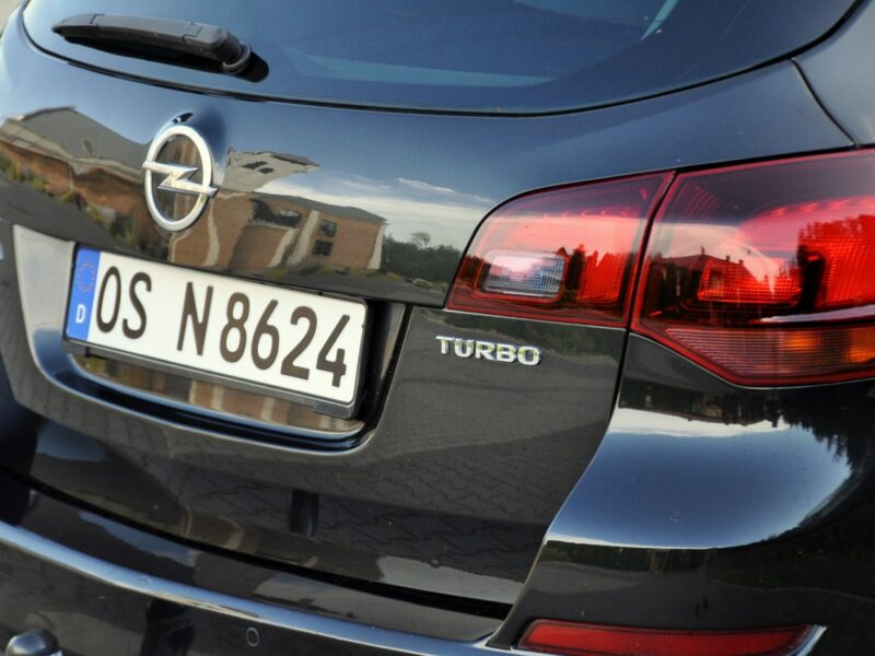 Opel Astra 1.4T(140KM)*Xenon*Led*Activ*Grzana Kierownica*Skóry*2xPDC*Alu17"ASO J (2009-2019)