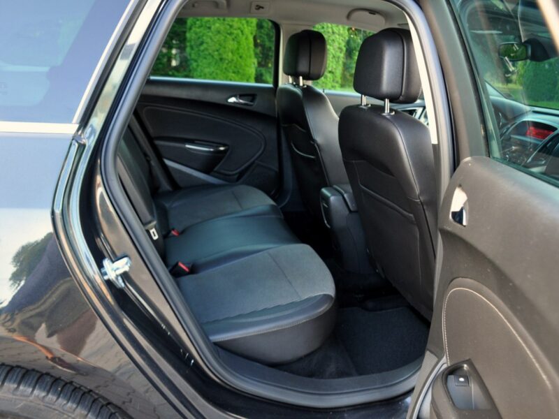 Opel Astra 1.4T(140KM)*Xenon*Led*Activ*Grzana Kierownica*Skóry*2xPDC*Alu17"ASO J (2009-2019)