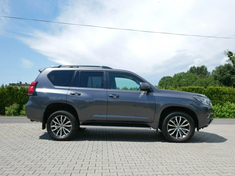 Toyota Land Cruiser 2.8 D-4D 177KM -4x4 -Automat -Kraj -1 Właściciel -Serwis ASO +Opony VII (2017-)