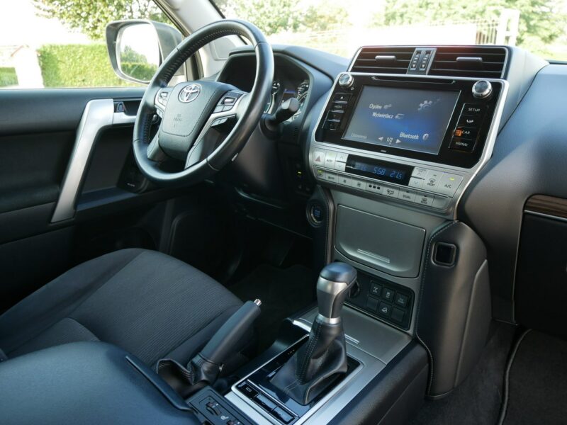 Toyota Land Cruiser 2.8 D-4D 177KM -4x4 -Automat -Kraj -1 Właściciel -Serwis ASO +Opony VII (2017-)