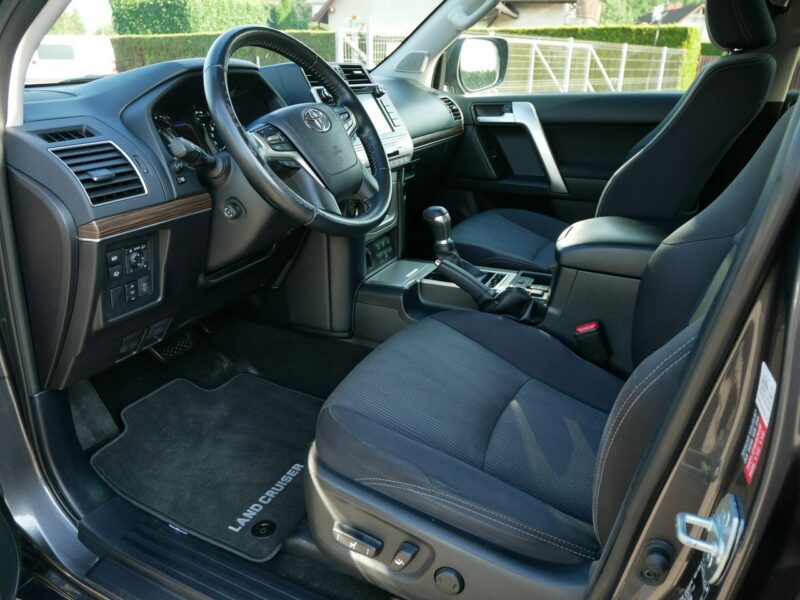Toyota Land Cruiser 2.8 D-4D 177KM -4x4 -Automat -Kraj -1 Właściciel -Serwis ASO +Opony VII (2017-)