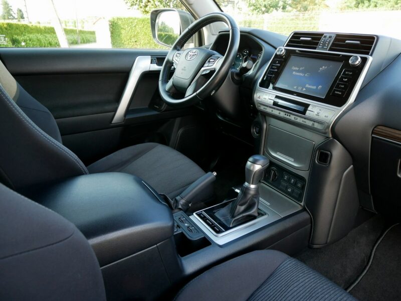 Toyota Land Cruiser 2.8 D-4D 177KM -4x4 -Automat -Kraj -1 Właściciel -Serwis ASO +Opony VII (2017-)