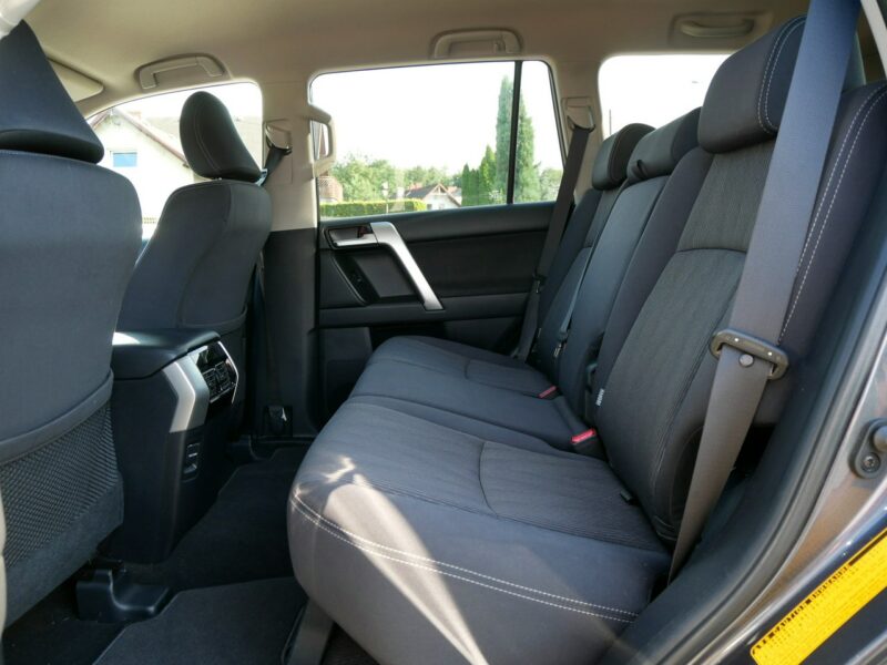 Toyota Land Cruiser 2.8 D-4D 177KM -4x4 -Automat -Kraj -1 Właściciel -Serwis ASO +Opony VII (2017-)