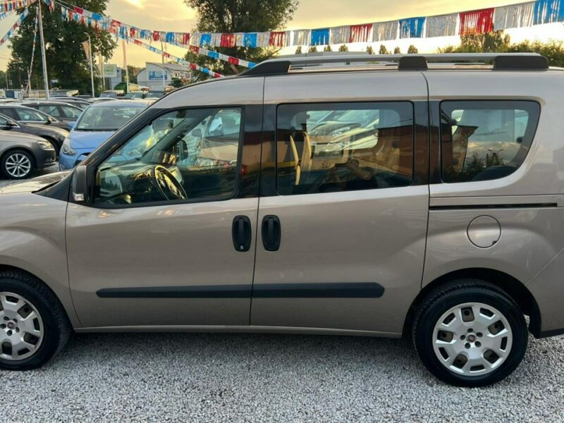 Fiat Doblo 7- os * 1.4 Benz + Fabryczne LPG * Salon PL - I Wł / Gwarancja w cenie II (2009-)
