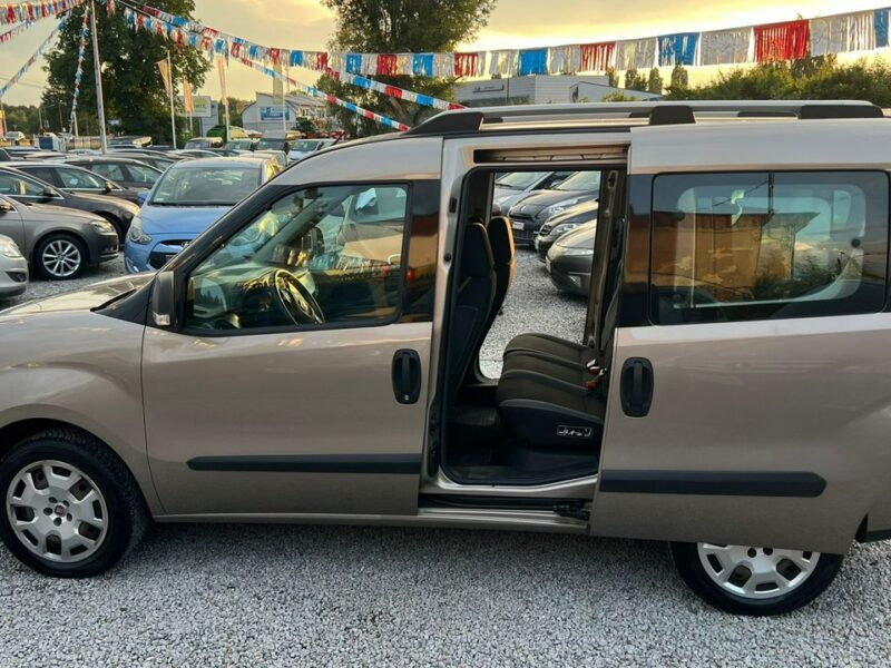 Fiat Doblo 7- os * 1.4 Benz + Fabryczne LPG * Salon PL - I Wł / Gwarancja w cenie II (2009-)