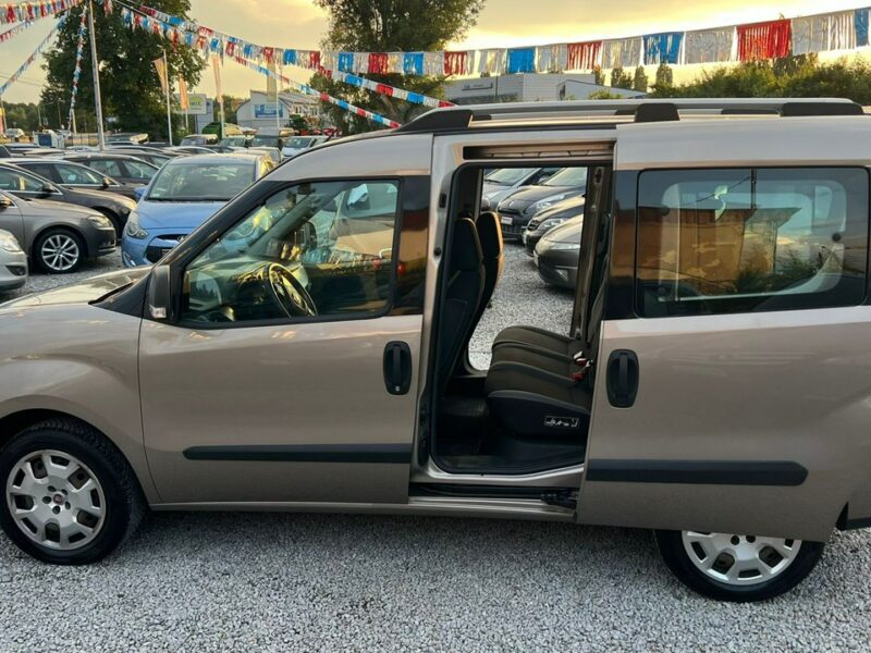 Fiat Doblo 7- os * 1.4 Benz + Fabryczne LPG * Salon PL - I Wł / Gwarancja w cenie II (2009-)