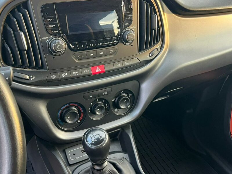 Fiat Doblo 7- os * 1.4 Benz + Fabryczne LPG * Salon PL - I Wł / Gwarancja w cenie II (2009-)