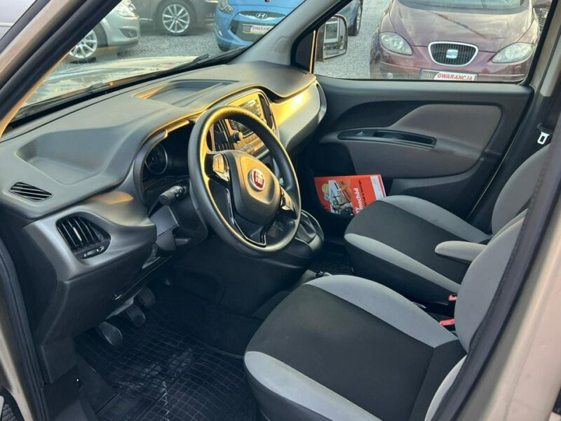 Fiat Doblo 7- os * 1.4 Benz + Fabryczne LPG * Salon PL - I Wł / Gwarancja w cenie II (2009-)