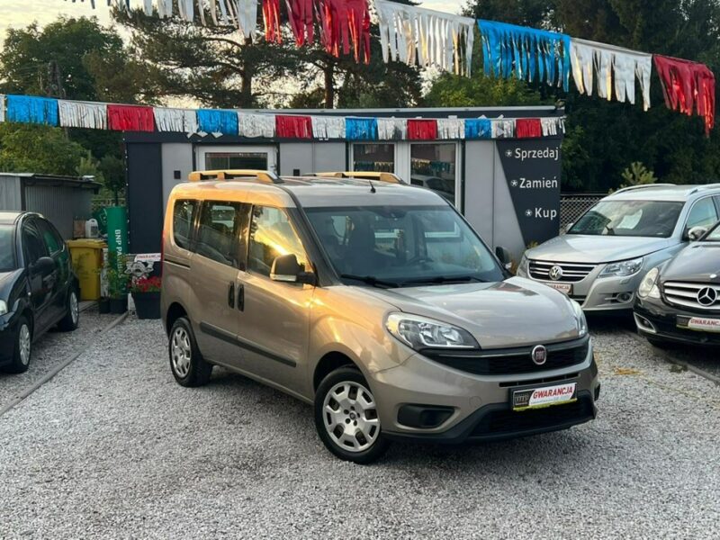 Fiat Doblo 7- os * 1.4 Benz + Fabryczne LPG * Salon PL - I Wł / Gwarancja w cenie II (2009-)