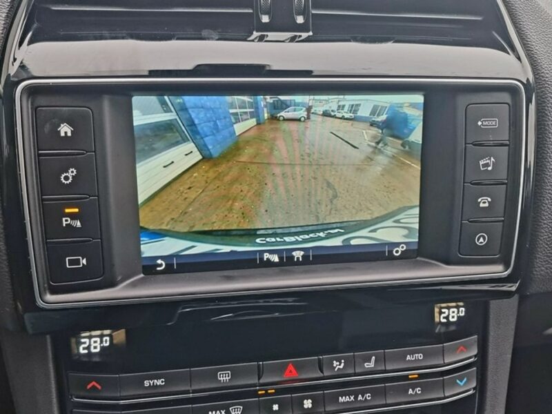 Jaguar F-PACE Pisemna Gwarancja 12 miesięcy