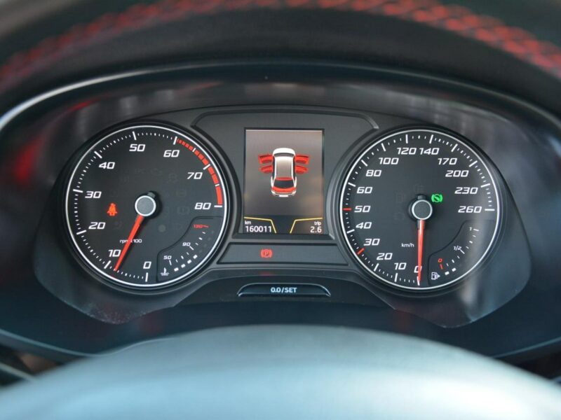 Seat Leon FR_Full Led Skóry Navi Panorama Radar ACC Seat Sound 2xParktr Alu 18 II (2005-2012)