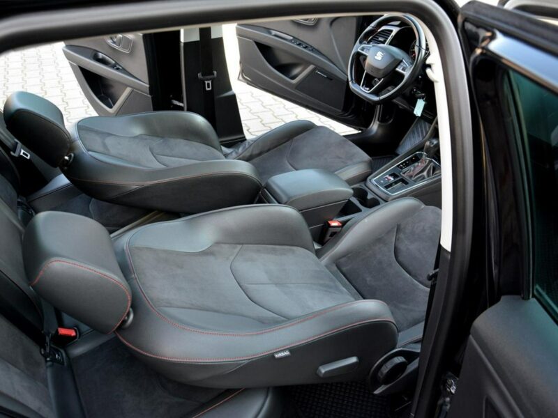 Seat Leon FR_Full Led Skóry Navi Panorama Radar ACC Seat Sound 2xParktr Alu 18 II (2005-2012)