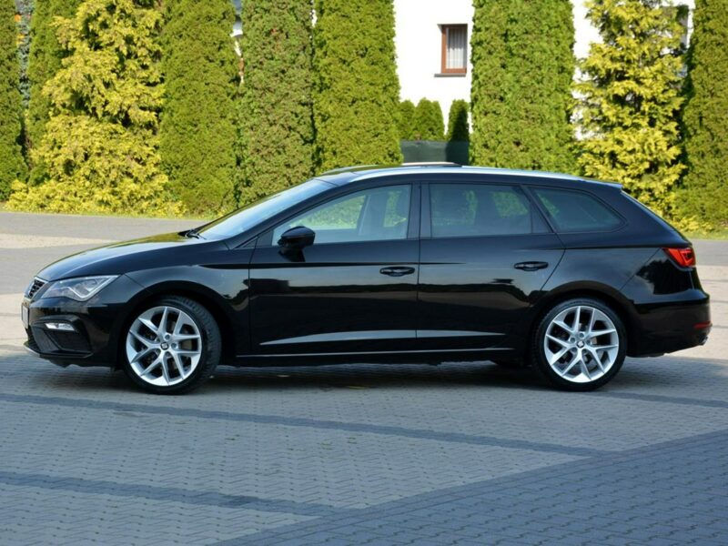 Seat Leon FR_Full Led Skóry Navi Panorama Radar ACC Seat Sound 2xParktr Alu 18 II (2005-2012)