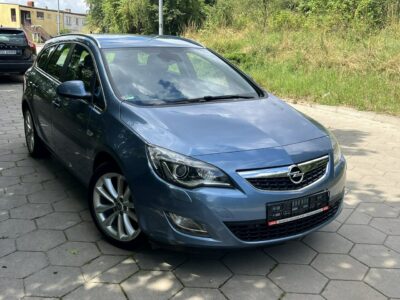 Opel Astra Opel Astra Opłacony Benzyna Bezwypadkowy TOP J (2009-2019)