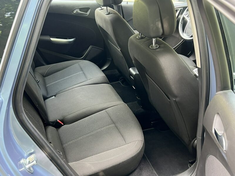Opel Astra Opel Astra Opłacony Benzyna Bezwypadkowy TOP J (2009-2019)