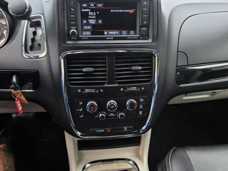 Dodge Grand Caravan 3.6 Benzyna 286 KM, Klimatyzacja, Alufelgi, El. Drzwi i Klapa, Kamera V (2007-)
