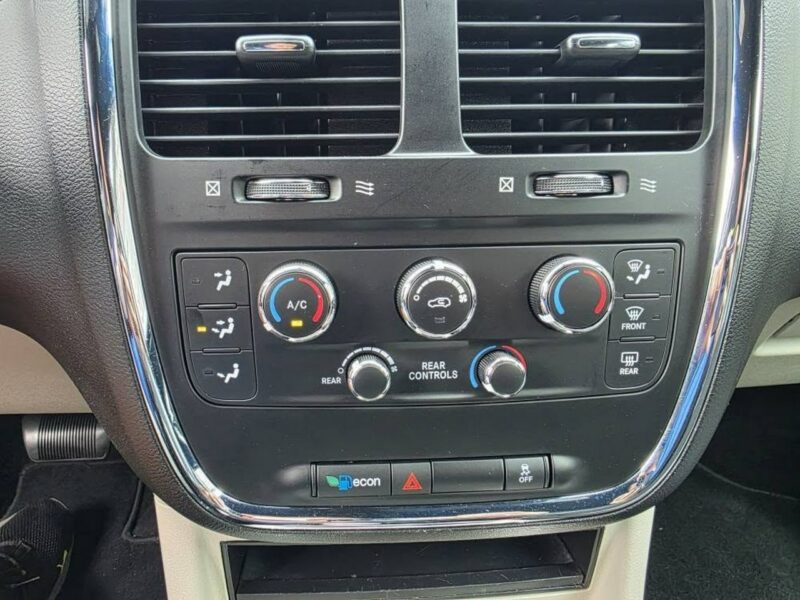 Dodge Grand Caravan 3.6 Benzyna 286 KM, Klimatyzacja, Alufelgi, El. Drzwi i Klapa, Kamera V (2007-)