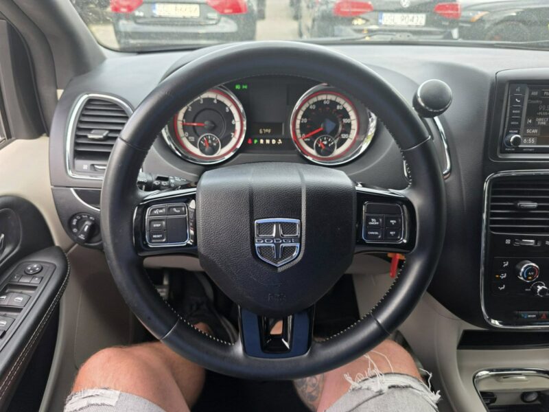 Dodge Grand Caravan 3.6 Benzyna 286 KM, Klimatyzacja, Alufelgi, El. Drzwi i Klapa, Kamera V (2007-)