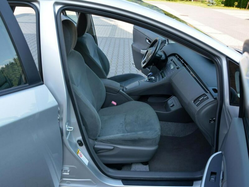 Toyota Prius 108 Przebieg Xenon Keyless go Head Up Oryginał IV (2009-)