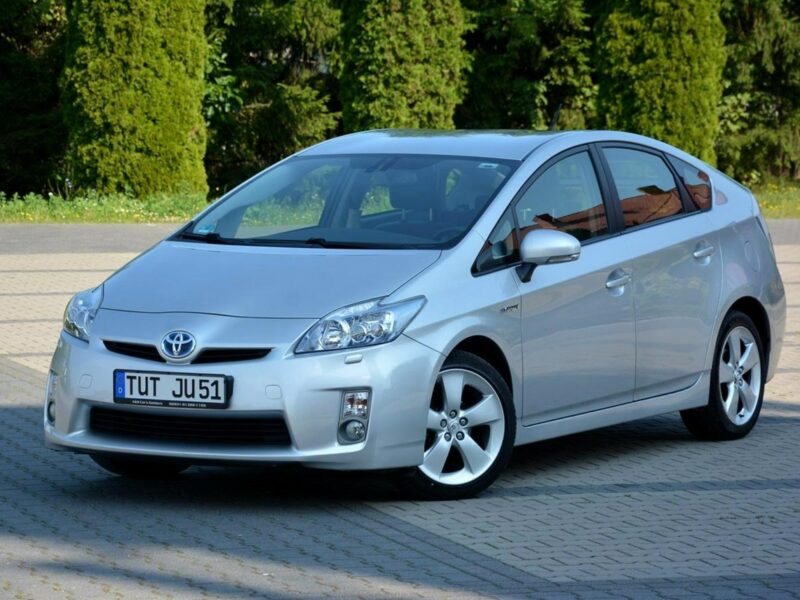 Toyota Prius 108 Przebieg Xenon Keyless go Head Up Oryginał IV (2009-)