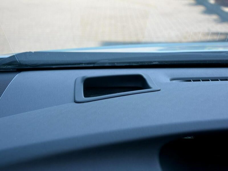 Toyota Prius 108 Przebieg Xenon Keyless go Head Up Oryginał IV (2009-)