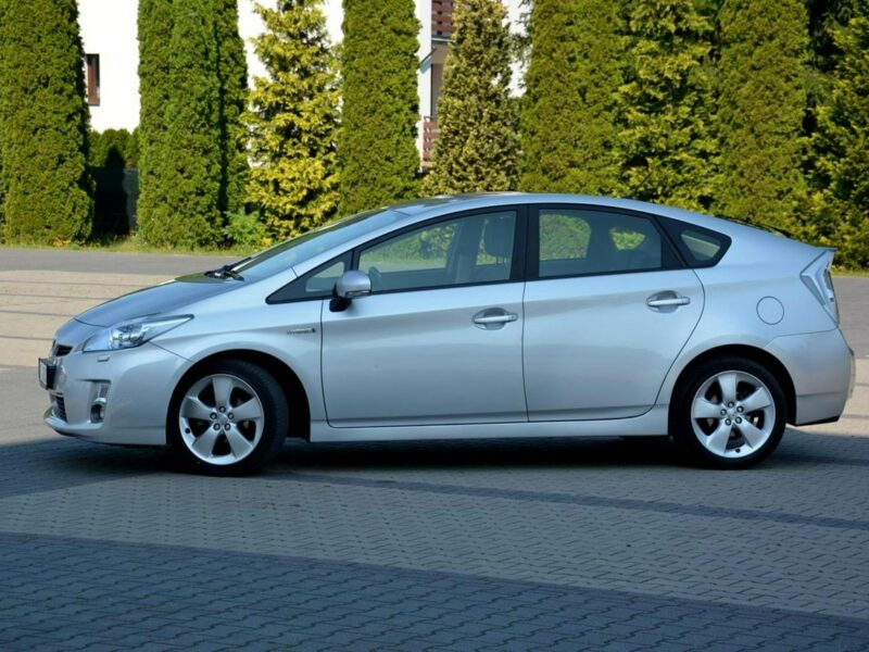 Toyota Prius 108 Przebieg Xenon Keyless go Head Up Oryginał IV (2009-)