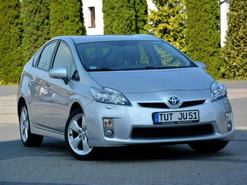 Toyota Prius 108 Przebieg Xenon Keyless go Head Up Oryginał IV (2009-)