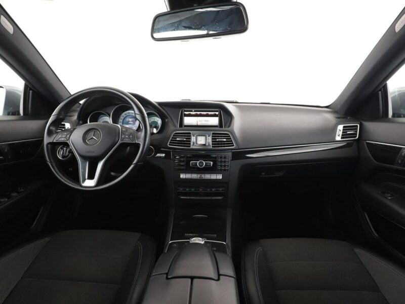 Mercedes E 250 półskóra, navi full LED klima auto grzane fotele czujnki parkowania W212 (2009-)