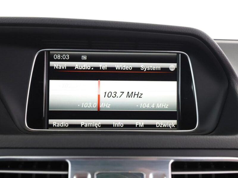 Mercedes E 250 półskóra, navi full LED klima auto grzane fotele czujnki parkowania W212 (2009-)