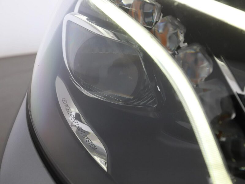 Mercedes E 250 półskóra, navi full LED klima auto grzane fotele czujnki parkowania W212 (2009-)