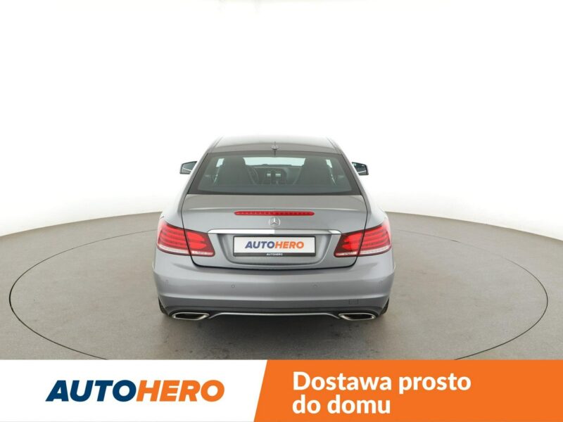 Mercedes E 250 półskóra, navi full LED klima auto grzane fotele czujnki parkowania W212 (2009-)