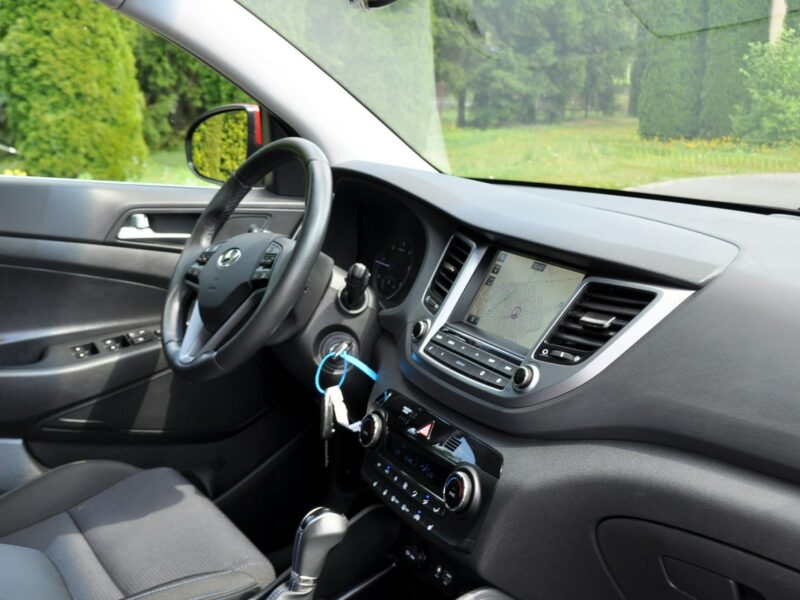 Hyundai Tucson 2.0CRDi(136KM)*4WD*Led*Navi*Kamera*Grzana Kierowni*Welur*Reling*Alu17" III (2015-2020)