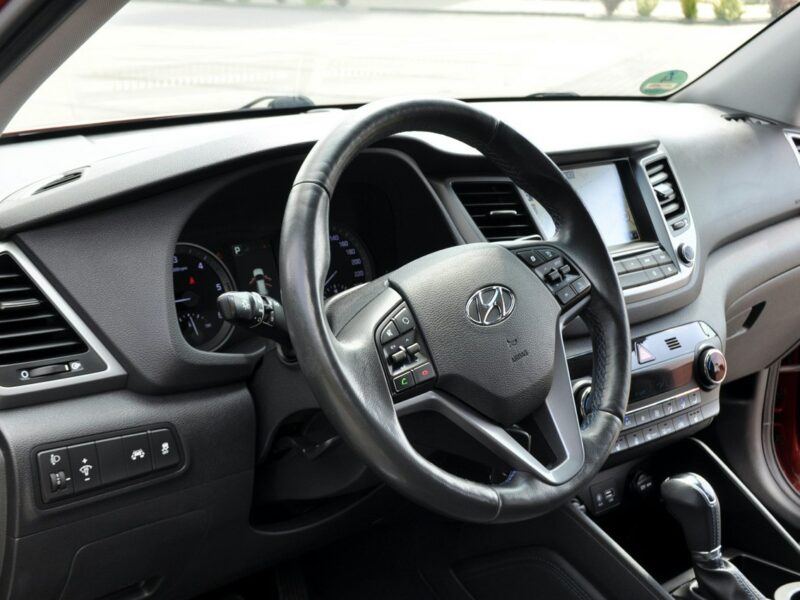 Hyundai Tucson 2.0CRDi(136KM)*4WD*Led*Navi*Kamera*Grzana Kierowni*Welur*Reling*Alu17" III (2015-2020)