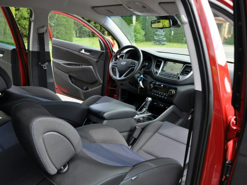 Hyundai Tucson 2.0CRDi(136KM)*4WD*Led*Navi*Kamera*Grzana Kierowni*Welur*Reling*Alu17" III (2015-2020)