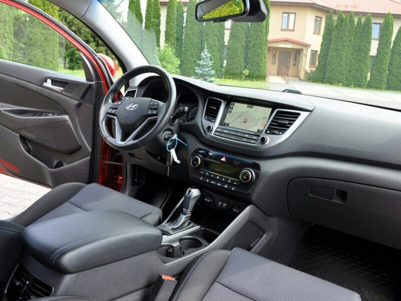 Hyundai Tucson 2.0CRDi(136KM)*4WD*Led*Navi*Kamera*Grzana Kierowni*Welur*Reling*Alu17" III (2015-2020)