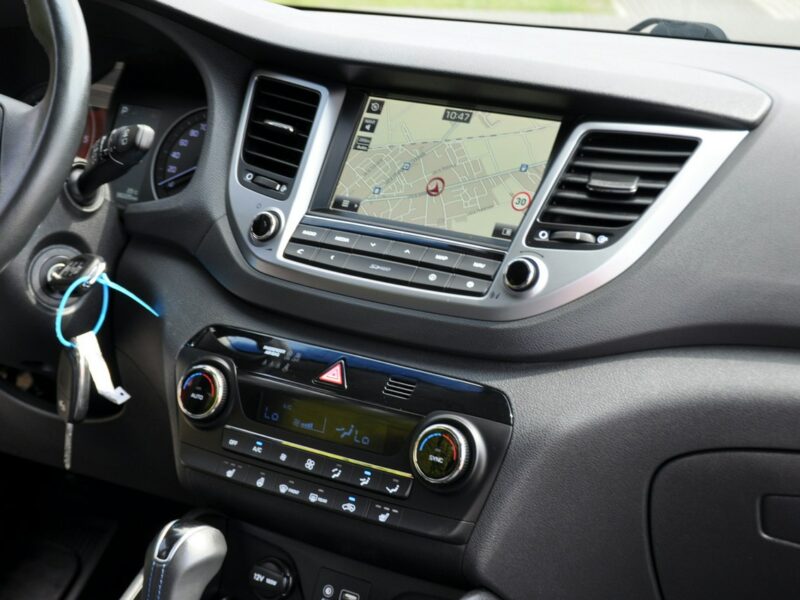 Hyundai Tucson 2.0CRDi(136KM)*4WD*Led*Navi*Kamera*Grzana Kierowni*Welur*Reling*Alu17" III (2015-2020)