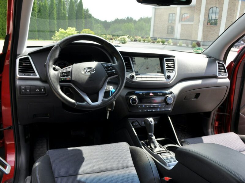 Hyundai Tucson 2.0CRDi(136KM)*4WD*Led*Navi*Kamera*Grzana Kierowni*Welur*Reling*Alu17" III (2015-2020)