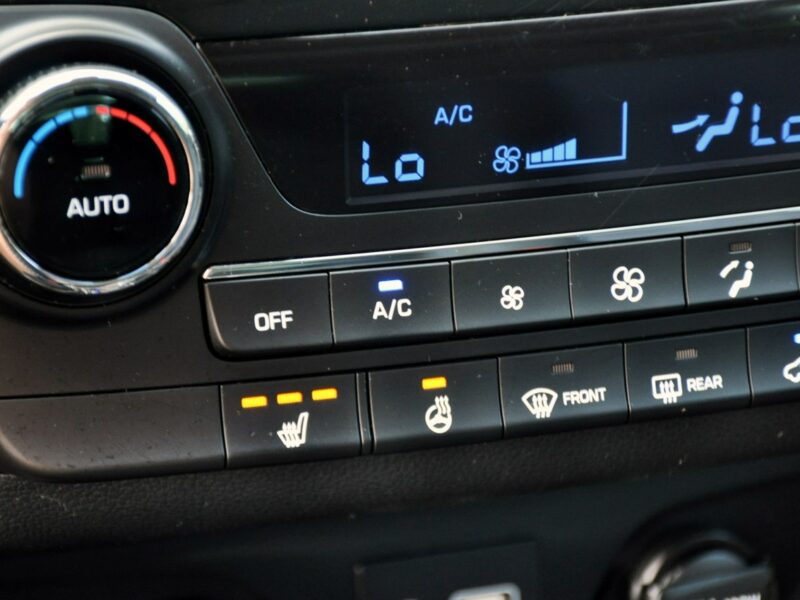 Hyundai Tucson 2.0CRDi(136KM)*4WD*Led*Navi*Kamera*Grzana Kierowni*Welur*Reling*Alu17" III (2015-2020)