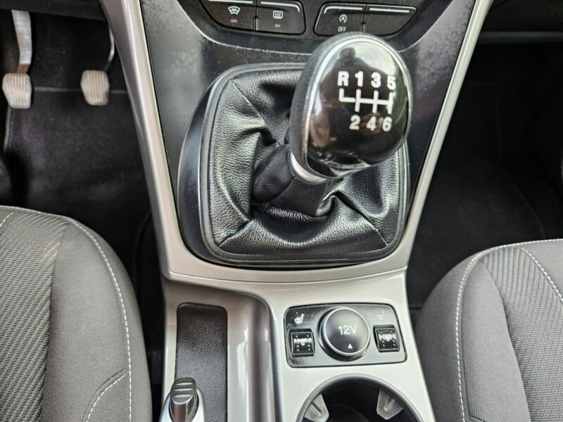 Ford Kuga Klima x 2 / Podgrzewane fotele + szyba / 6 biegów / START/STOP II (2012-)
