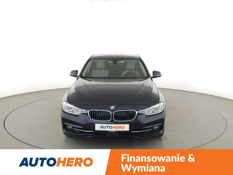 BMW 330 GRATIS! Pakiet Serwisowy o wartości 600 zł! F30 (2012-)