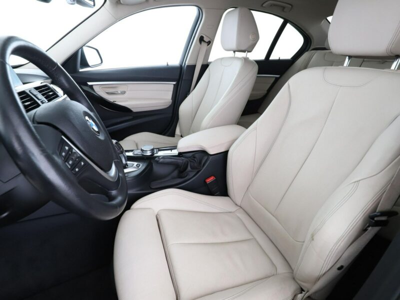 BMW 330 GRATIS! Pakiet Serwisowy o wartości 600 zł! F30 (2012-)