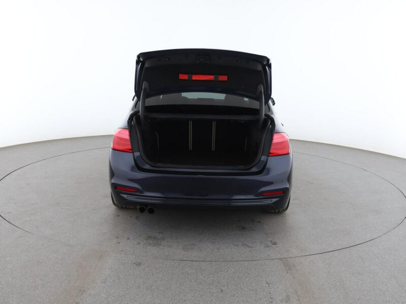 BMW 330 GRATIS! Pakiet Serwisowy o wartości 600 zł! F30 (2012-)