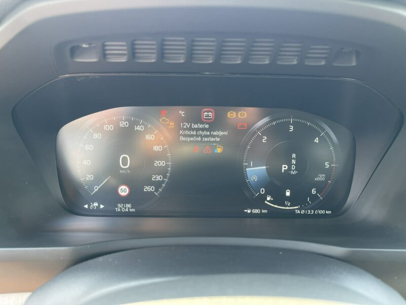 Volvo XC 90 D5 AWD Momentum Virtual Podgrzewanie II (2014-)