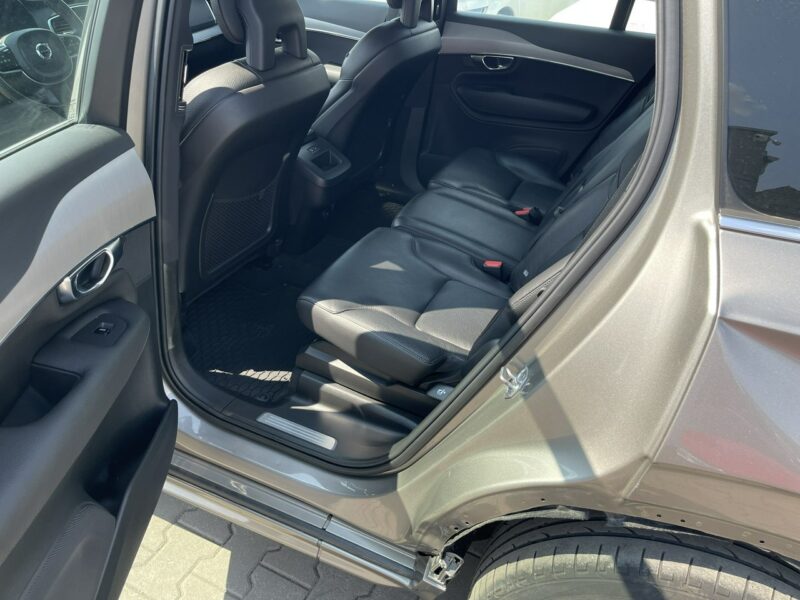 Volvo XC 90 D5 AWD Momentum Virtual Podgrzewanie II (2014-)
