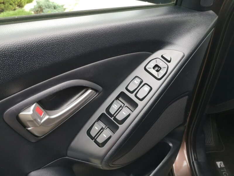 Hyundai ix35 1.7 CRDI Klimatronic Tempomat Parktronic Alu Serwis Gwarancja