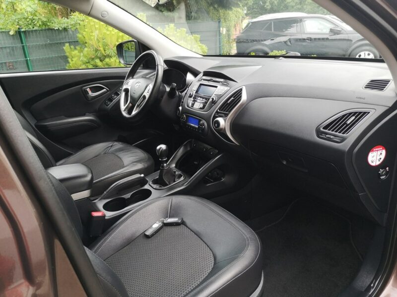 Hyundai ix35 1.7 CRDI Klimatronic Tempomat Parktronic Alu Serwis Gwarancja