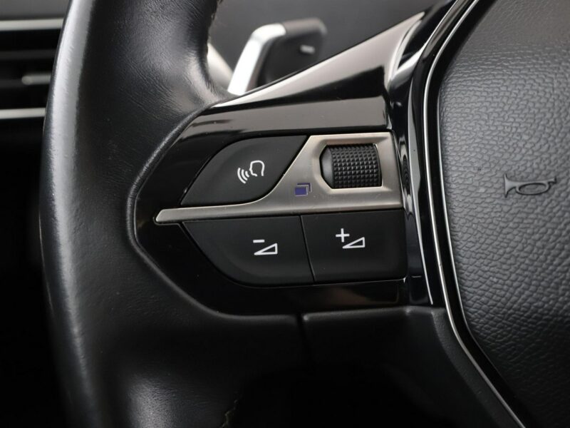 Peugeot 3008 FV23% Allure automat navi virutal grzane fotele PDC tempomat II (2016-)