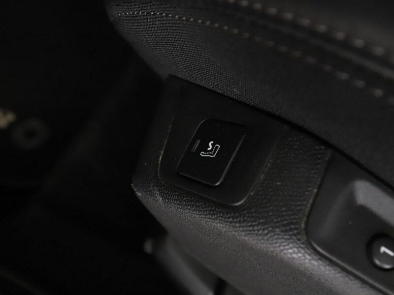Peugeot 3008 FV23% Allure automat navi virutal grzane fotele PDC tempomat II (2016-)