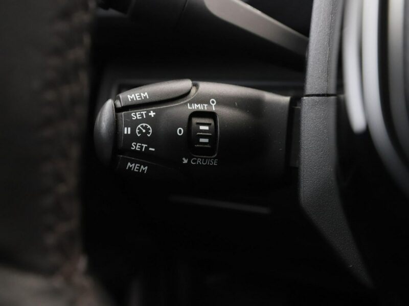 Peugeot 3008 Allure virtual navi kamera półskóra tempomat LED II (2016-)