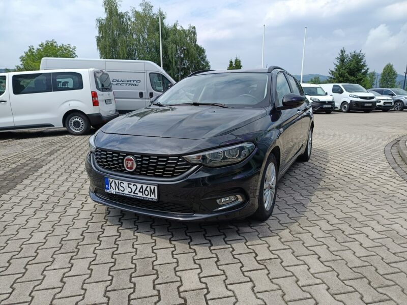 Fiat Tipo SW 1.3 95KM Easy, hak, NAVI, kamera, grzane fotele, niski przebieg II (2016-)